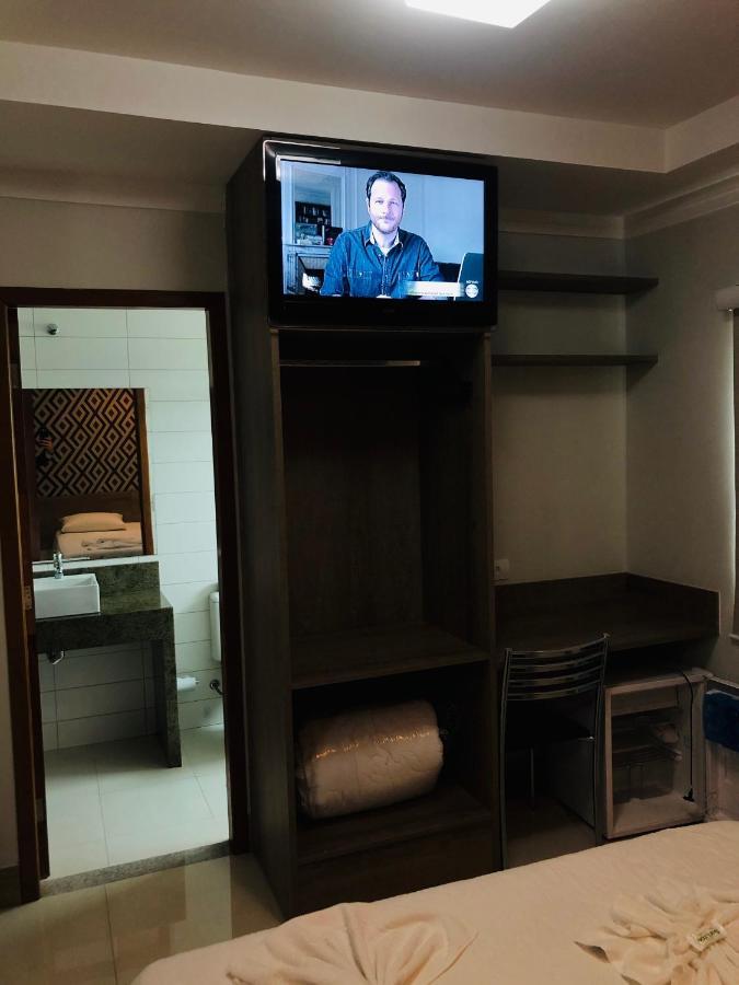 Shelton Palace Hotel Paranavaí 外观 照片