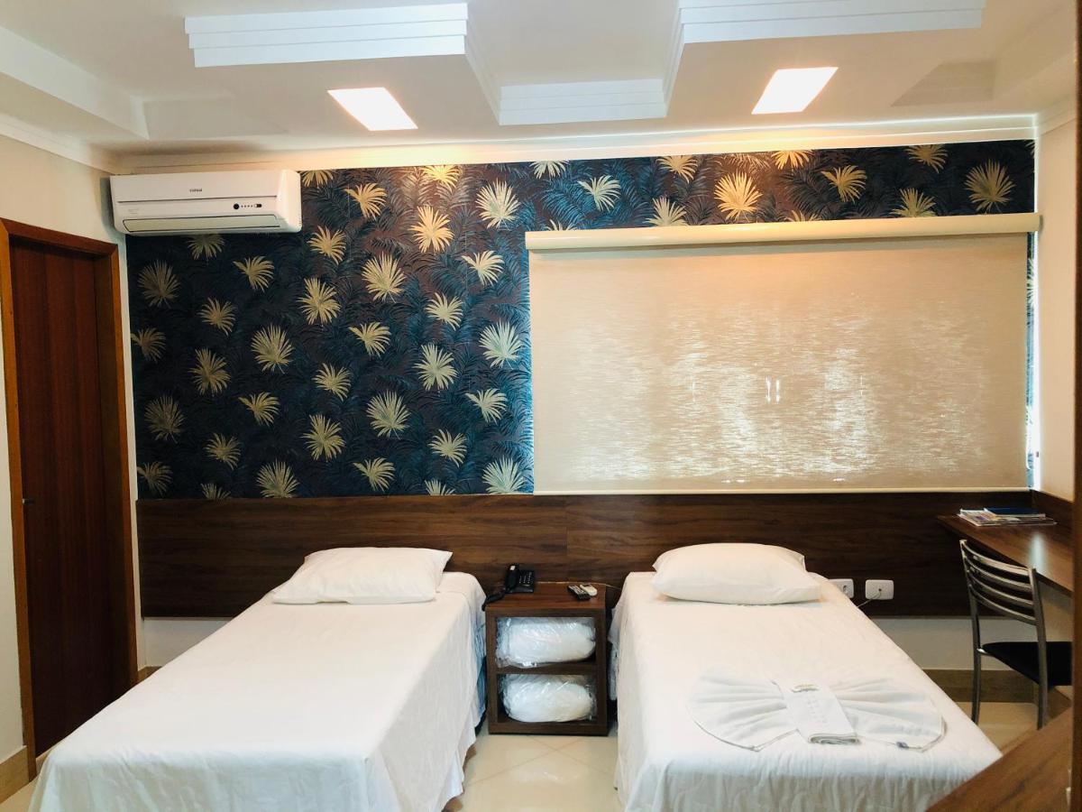 Shelton Palace Hotel Paranavaí 外观 照片